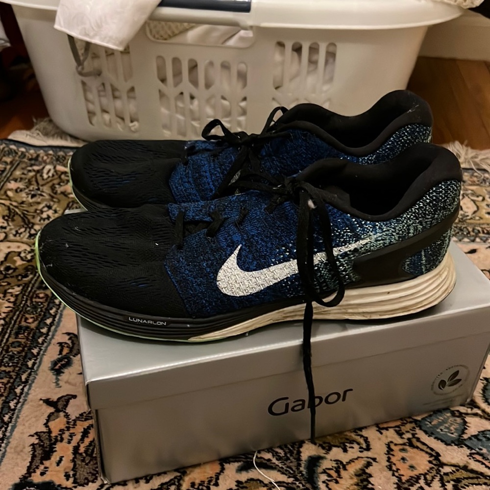 Nike Mens Lunar Sneaker Size 10.5